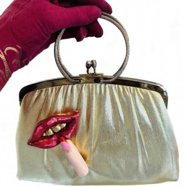 D0E22AE4-8D15-4BA8-93A8-C542AC61E6D2